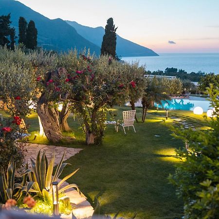 Hotel La Tavernetta Скопело Екстериор снимка