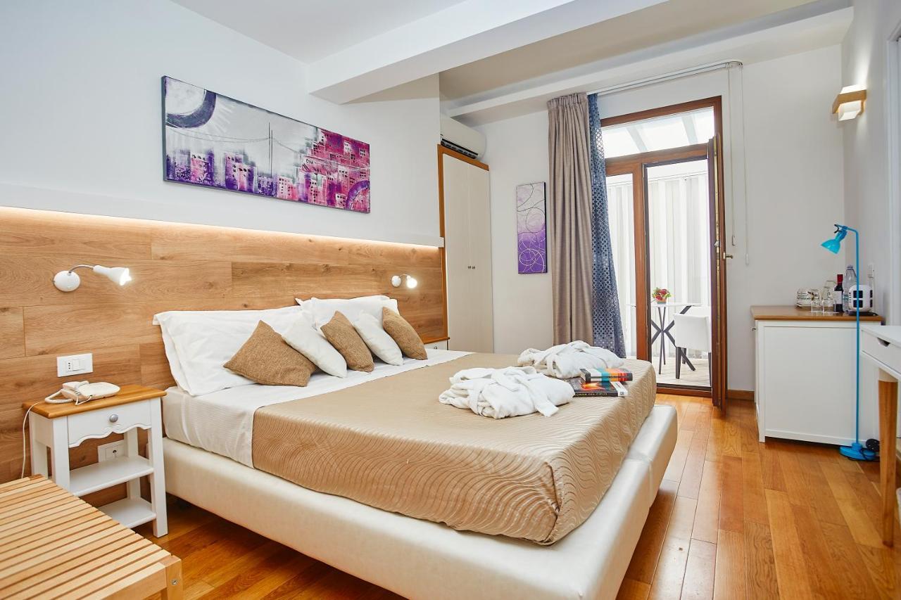 Hotel La Tavernetta Скопело Екстериор снимка