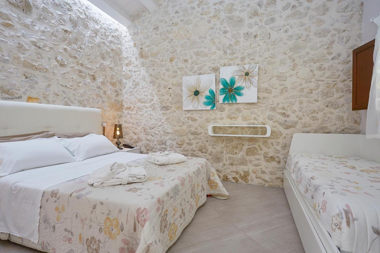 Hotel La Tavernetta Скопело Екстериор снимка