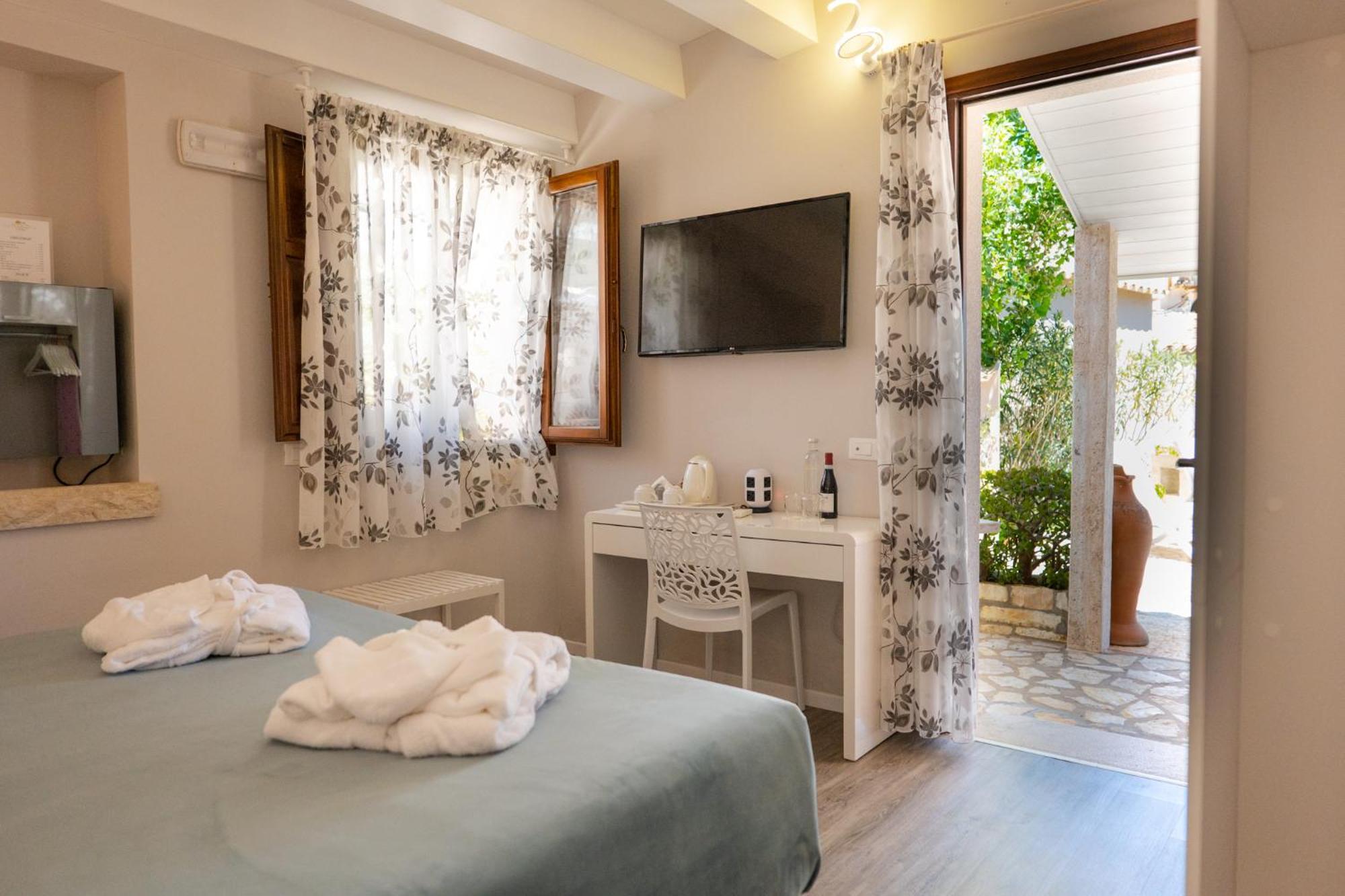 Hotel La Tavernetta Скопело Стая снимка
